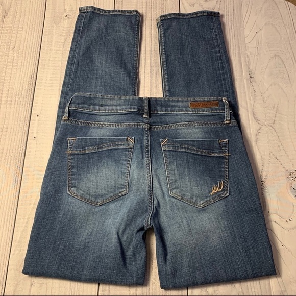 ✅HOST Pick✅ Express Skinny Jeans, Size 4R - Picture 4 of 8